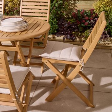 Alfresco Ashdown Folding 6 Seat Oval Dining Set with Cushions