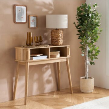 Aksel Console Table | Oak Finish
