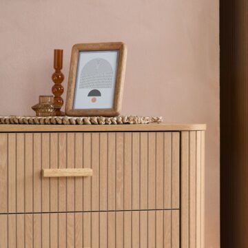 Aksel 6 Drawer Fluted Chest | Oak Finish