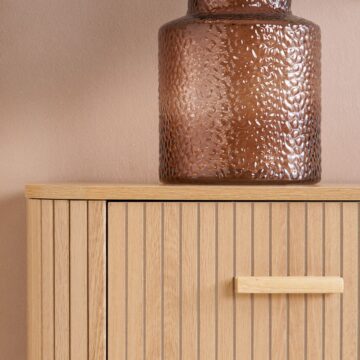 Aksel 5 Drawer Fluted Chest | Oak Finish