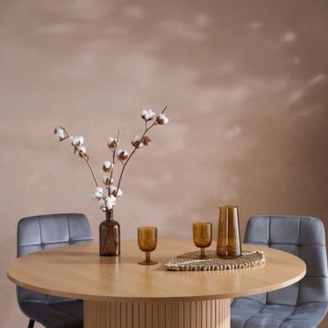 Aksel Round Fluted Dining Table | Oak Finish