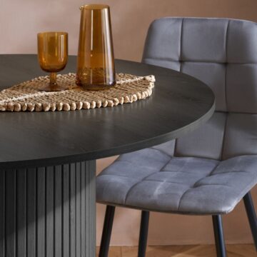 Aksel Black Round Fluted Dining Table