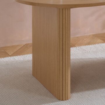 Aksel Oval Dining Table | Oak Finish