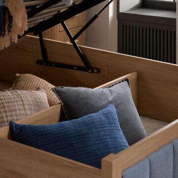 Belmont 5′ King Size Ottoman Bed | Oak Finish