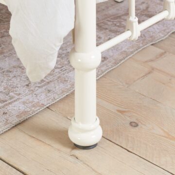 Doagh Cream 5′ King Size Bed