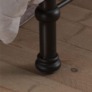 Doagh Black 5′ King Size Bed