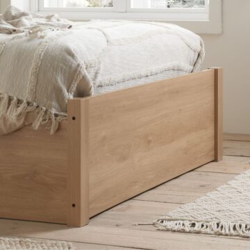 Marley 5′ Ottoman King Rattan Bed