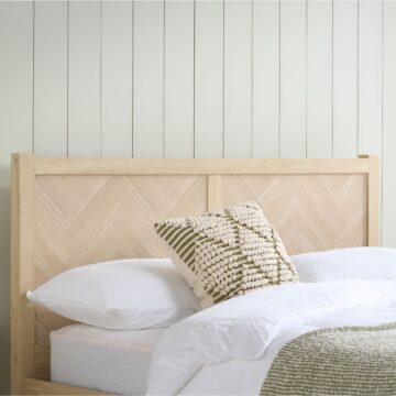 Hadley 4’6 Double Bed | Oak Finish