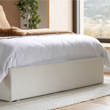Mabel White 4’6 Double Ottoman Bed