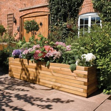 Planters & Greenhouses