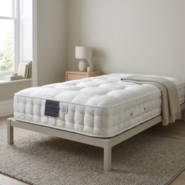 White Fenton & Farleigh 3ft Single Mattress Natural Supreme 1000