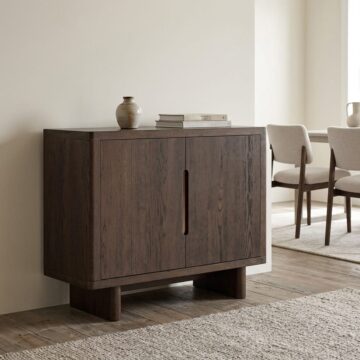 Oakmoor Small Sideboard | Assembled