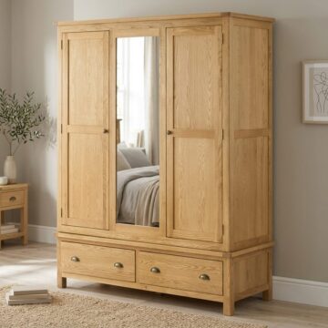 Tynedale Oak Triple Wardrobe with Drawers & Mirror | Wax Finish