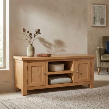 Wynyard Oak 2 Door TV Unit 120cm | Assembled