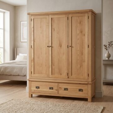 Salisbury Rustic Oak Triple Wardrobe | Wax Finish