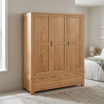 Kalmar Triple Wardrobe