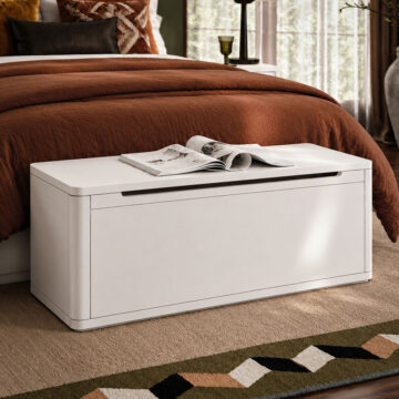 Halo White Blanket Box | Assembled